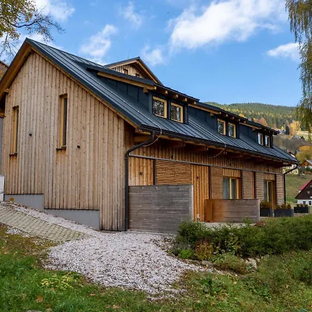Διαμέρισμα Ski-in Ski-out Mountain Duplex Portasky3 By Interhome *
